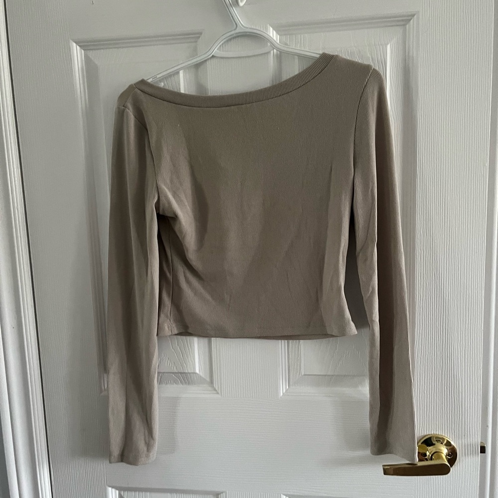 Shein beige/brown long sleeve with buttons Size Small - Picture 2 of 3